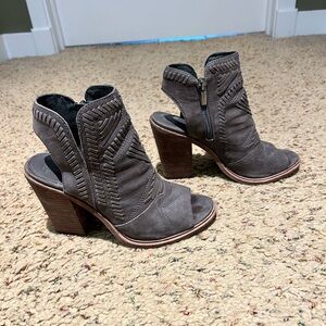 Vince Camuto Open-toe Heels